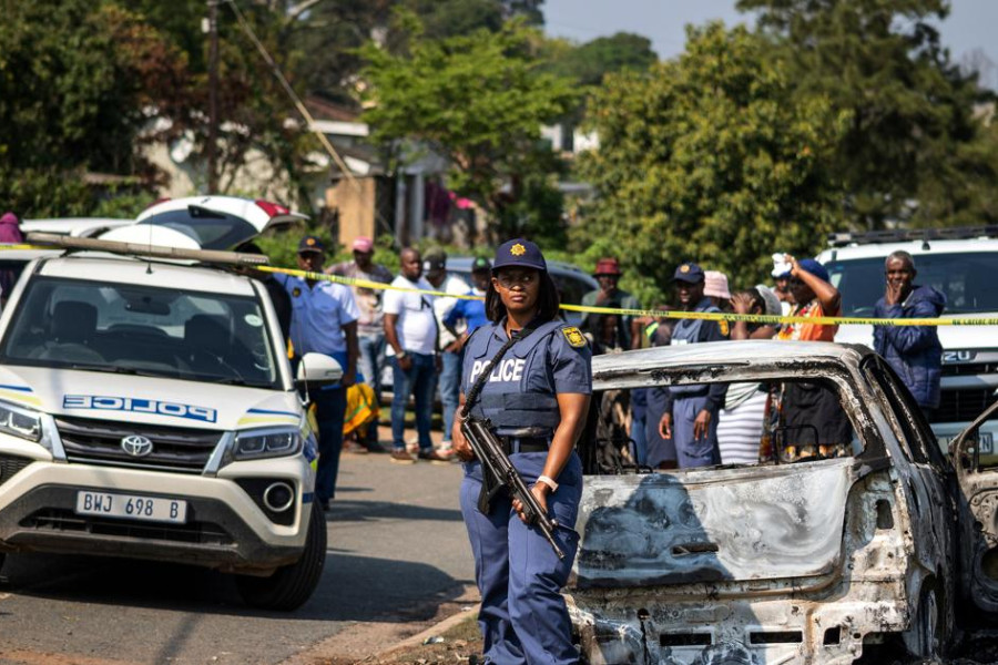 Lõuna-Aafrika Vabariigis Durbani lähedal farmis toimunud massilises tulistamises hukkus vähemalt 11 inimest