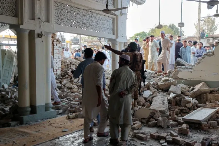 Pakistani mošee-rünnaku ohvrite arv tõusis 31-ni, nende seas on 16 politseinikku