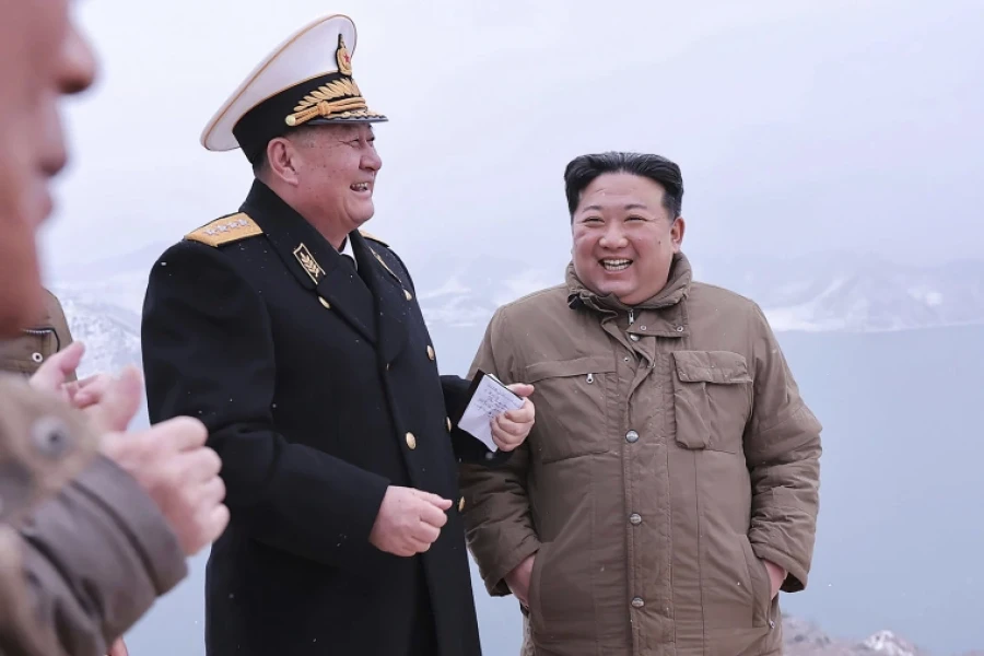 Põhja-Korea väidab, et katsetas allveelaevadelt lastud tiibrakette