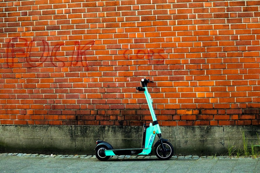 Lissabon lõpetab ohutus- ja parkimisprobleemide tõttu jagatud elektritõukerataste süsteemi