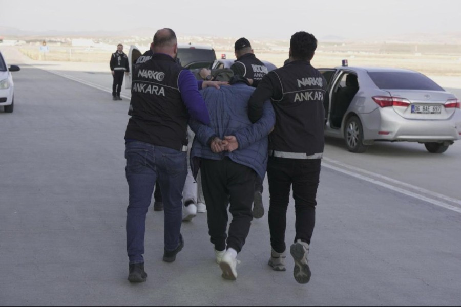 Türgi pidas Poolas Starlinki tulekahjuga seoses kinni 85 inimest