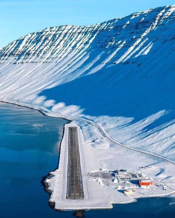 Ísafjörðuri lennujaam, Island