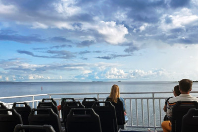 Hiidlased ja saarlased saavad mandrilt naabersaarele sõita püsielaniku soodustusega