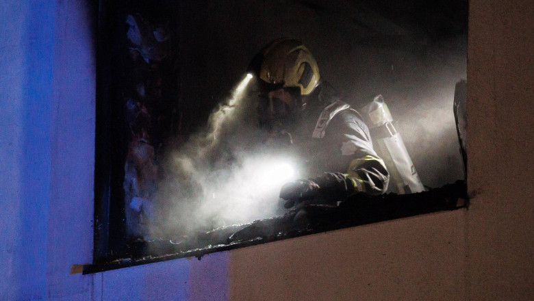 Kiilis põleb eramaja katus