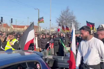 Tuhanded Saksa patrioodid osalevad marsil