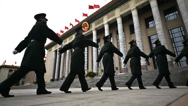 Peking lükkas tagasi väited Hiina rahuvalvajate saatmisest Ukrainasse