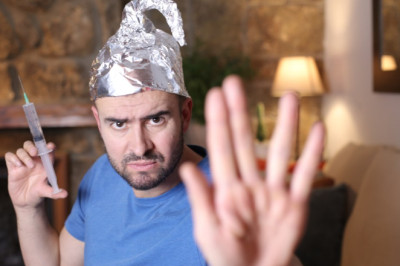 Terviseteemaline väärinfo lokkab endiselt: „Inimestele meeldivad lihtsad lahendused.“