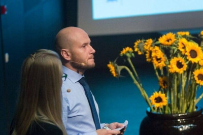 VÕRDÕIGUSVOLINIK SELGITAB: lapseootusest kuuldes tööpakkumisest loobumine pole seaduslik ega eetiline