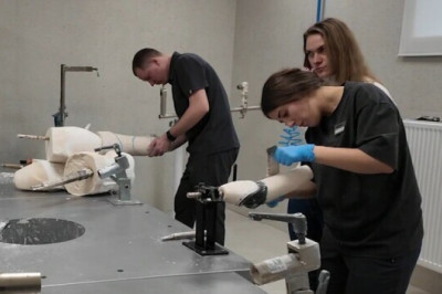 ERR Ukrainas: viga saanud sõdureid aitavad ka vaid annetuste toel töötavad keskused