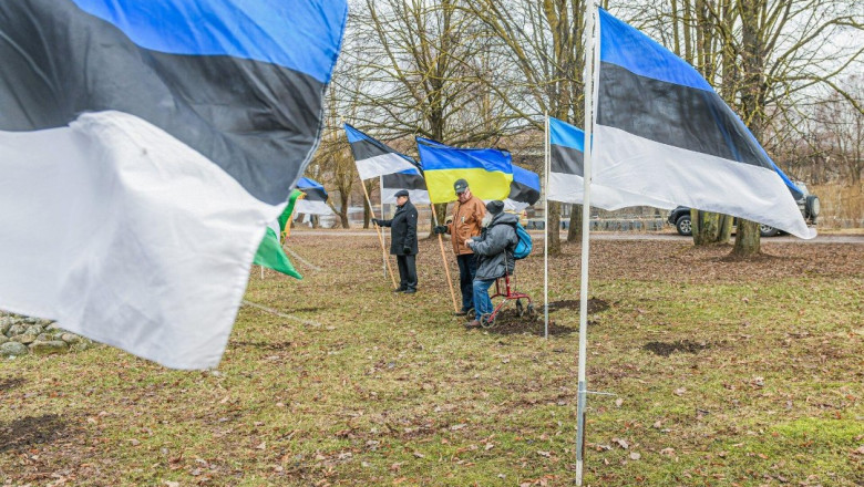 GALERII | 76 aastat tagasi algas järjekordne põrgutee. Tartus mälestati küüüditamise ohvreid