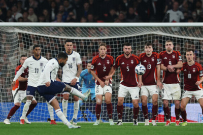 Inglased lõid Wembley staadionil Lätile kolm vastuseta väravat
