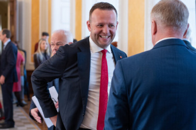 Läänemets: sotsid hääletavad kiire põhiseaduse muutmise poolt