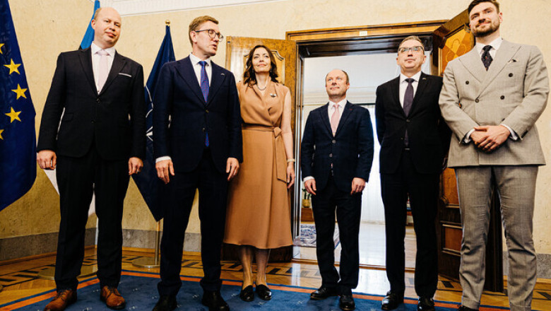 Otse kell 10: uued ministrid annavad ametivande