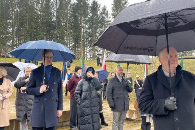 PILTUUDIS: mälestati märtsiküüditamise ohvreid