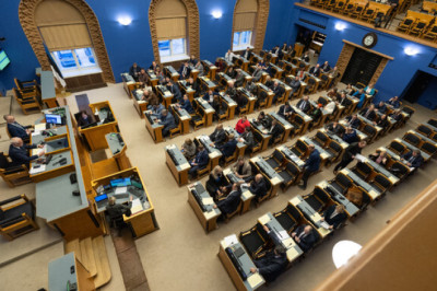 Riigikogu muutis põhiseadust: Vene ja Valgevene kodanike valimisõigus kaob