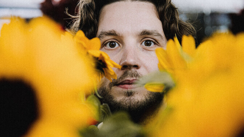 Taavi-Peeter Liiv avaldas uue lühialbumi "Laetud"