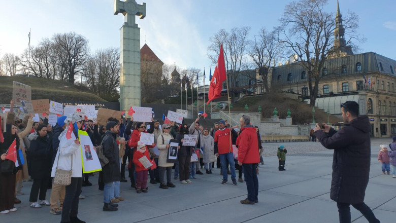 Türgi sisepoliitika jõudis Tallinna tänavatele, valitsus tahab uusi tänavavõitlejaid juurde tuua