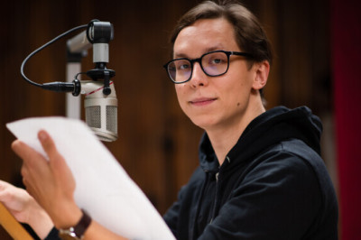 Ramul: raadiosaated, kuhu inimesed saavad helistada, tekitavad eksistentsiaalse üldistuse tunde