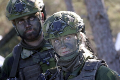 Rootsi tõstab 2030. aastaks kaitsekulud 3,5 protsendini SKP-st