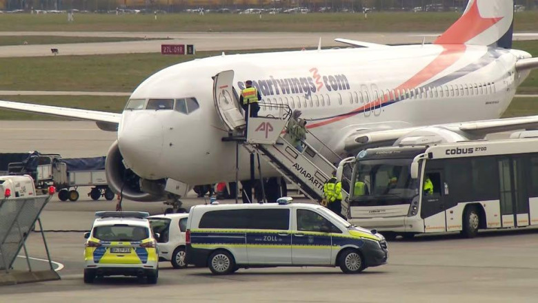 Saksamaale lennutatakse sadade kaupa sisserändajad Afganistanist!