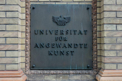 Meest diskrimineeriti rektorivalimistel soo tõttu – ülikool ähvardab kohtuga