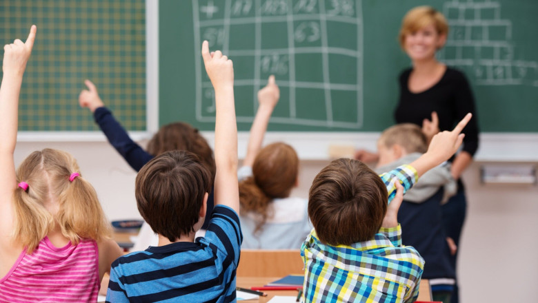 Vanemad nördinud: katoliku põhikooli õpilased laulsid koolis usuõpetuse raames ramadaani laulu!