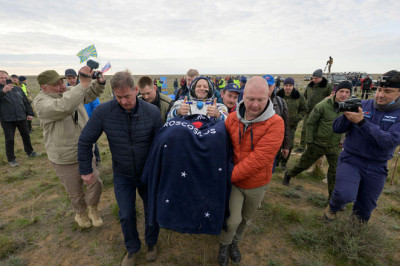 Kosmosest tagasi: ameeriklane ja venelased maandusid pärast ISS-i missiooni Maal