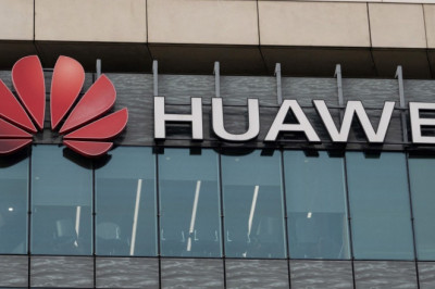 EL katkestab korruptsiooniskandaali ja julgeolekuhirmude tõttu sidemed Huawei lobitööga