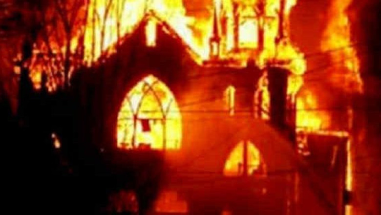 Quebec, Kanada. Veel üks kirik põles maani maha