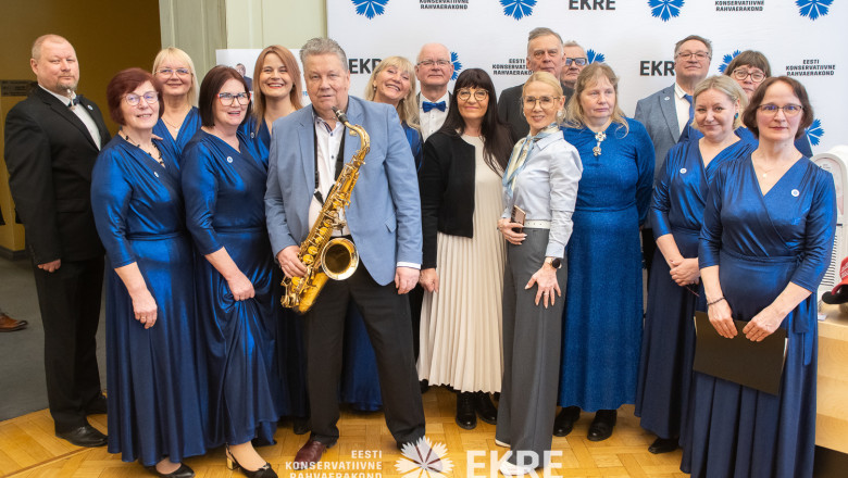 Riigikogu lahtiste uste päeval külastas Toompea lossi ning tutvus parlamendi töö ja saadikutega ligi 5000 külalist