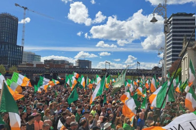 Eilsel immigratsioonivastasel protestil Dublinis osales ligi 110 000 Iiri patriooti