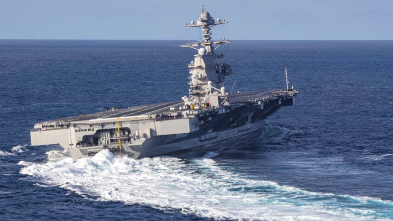 USA lennukikandjalt kukkus üle parda hävitaja