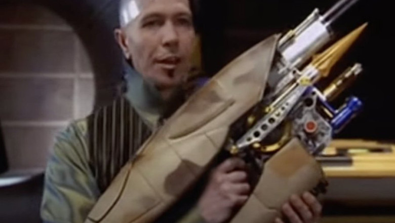 Mis on kõige lahedam filmis kasutatv relv ?