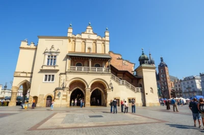 Poola sulgeb Krakówis Venemaa konsulaadi protestiks 2024. aastal Varssavis toimunud kaubanduskeskuse süütamise pärast