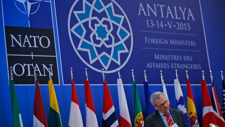 Belgia politsei vahistas NATO korruptsiooni- ja rahapesujuhtumis kahtlusaluse