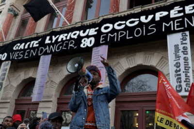Pariisi teater seisab pärast võõrtööjõu okupatsiooni silmitsi finantskriisiga