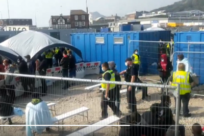 Võõrtööjõu massiline sissevedu toimub praegu La Mance väinas