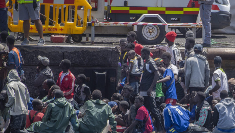 Hispaania valitsus kiirustas ebaseaduslike migrantide massilise amnestiaga