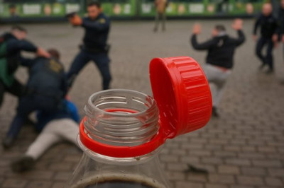 Euroväärtus: Masspussitamine Hoofddorpis, Hollandis