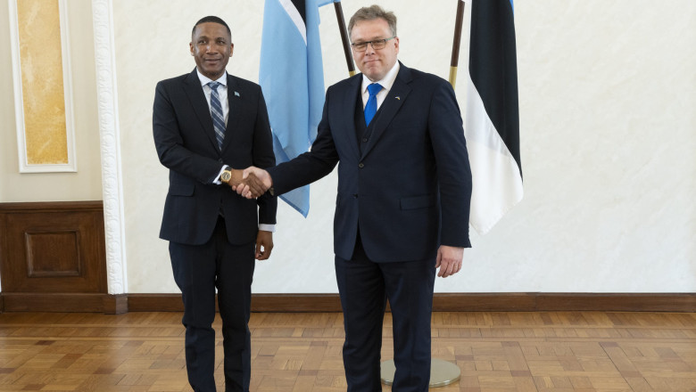 Hussar arutas Botswana presidendiga digikoostöö võimalusi