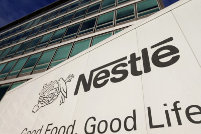 Prantsuse senat süüdistab valitsust Nestlé veeskandaali varjamises