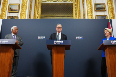 Starmer loobub Brexiti lepingust saades vastutasuks mitte mildagi