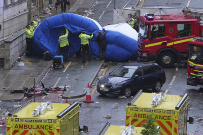 Liverpoolis sõitis auto rahva sekka, vigastades 27 inimest