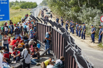 Ungarile määratakse Euroopa piiride kaitsmise eest miljon eurot päevas trahvi