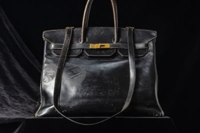 Sotheby's müüb Pariisi oksjonil esimese Birkini koti