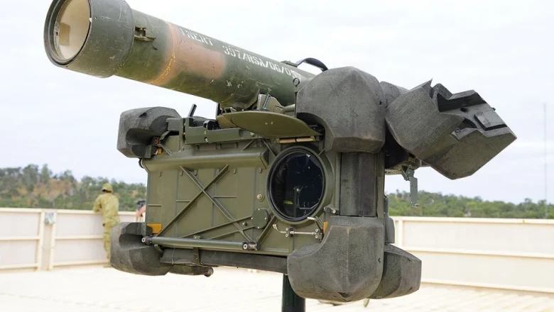 Maailma esimesed laserjuhitavad kaasaskantavad õhutõrjeraketid: kuidas Ukraina kasutab Rootsi RBS 70 raketti Vene helikopterite allatulistamiseks