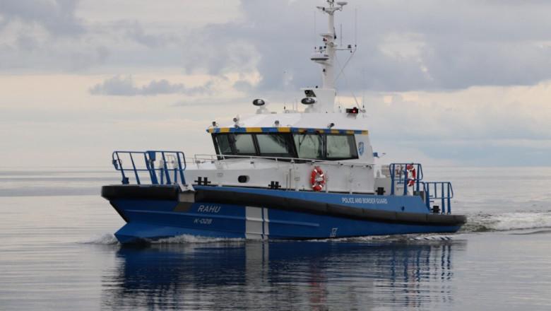 Politsei päästis Hiiumaa lähistel avamerele triivinud noormehed