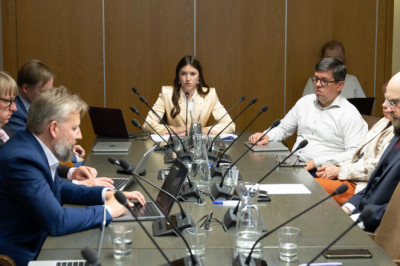 Korruptsioonivastane erikomisjon arutab avalikult e-valimiste OSCE raportit