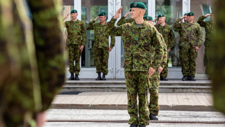 1.  jalaväebrigaadi õhutõrjepataljoni juhtimise võttis üle kolonelleitnant Robert Rajaste