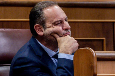 Hispaania sotsialistidel ajasid prostituutide ja pornonäitlejate paljastused näod punaseks